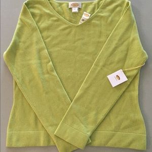 NWT Cashmere V neck sweater - Green- sz L